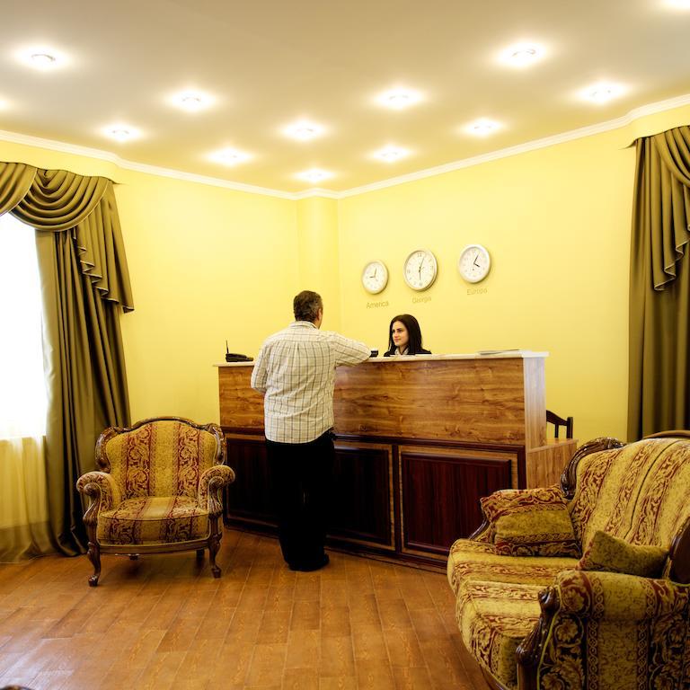 Europa+T Hotel Tbilisi Buitenkant foto