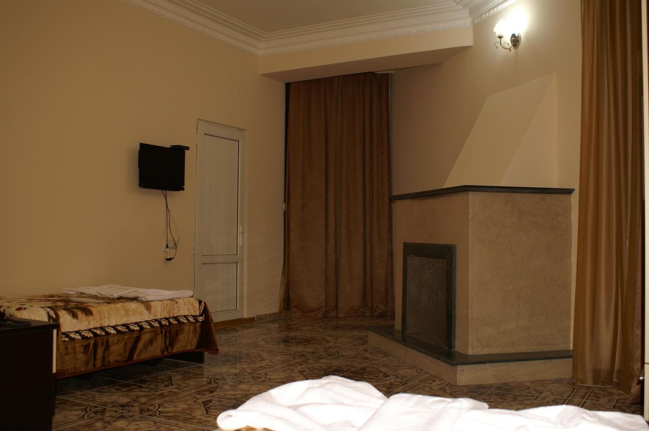 Europa+T Hotel Tbilisi Buitenkant foto
