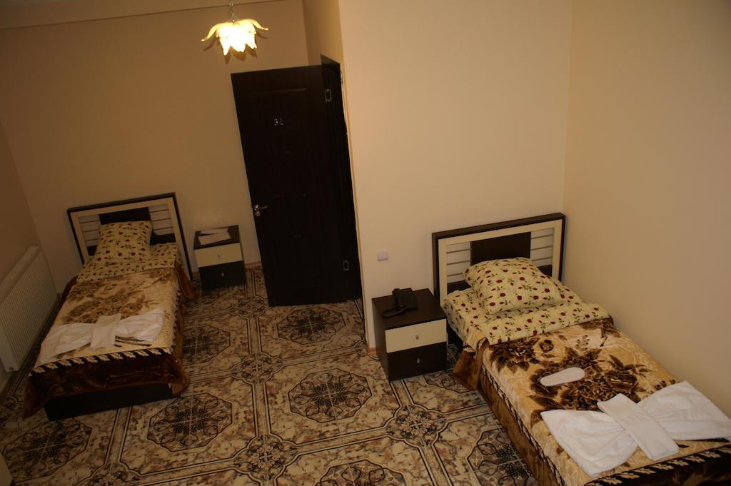 Europa+T Hotel Tbilisi Buitenkant foto