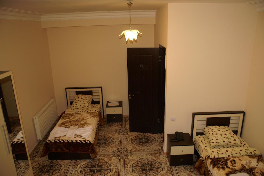 Europa+T Hotel Tbilisi Buitenkant foto